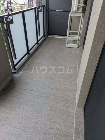 15/27 バルコニー