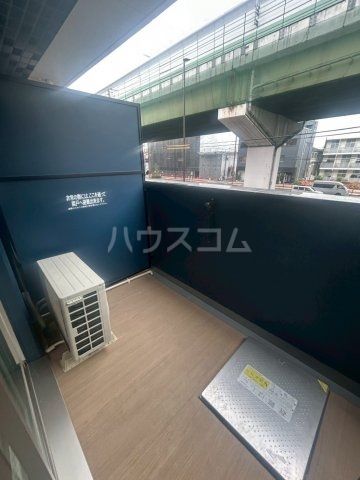 21/30 バルコニー