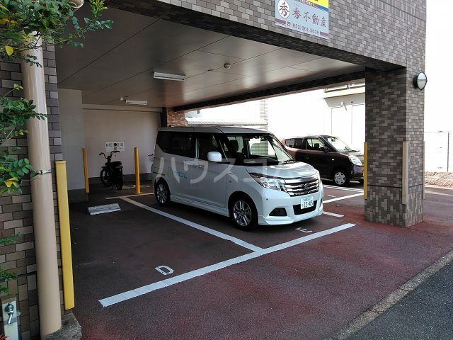 22/30 駐車場