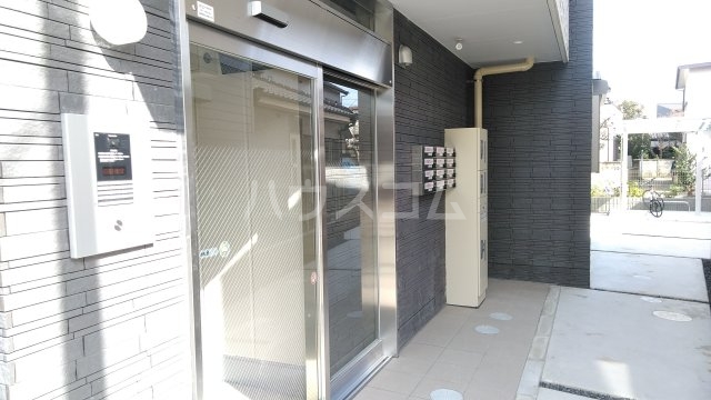 17/20 エントランス