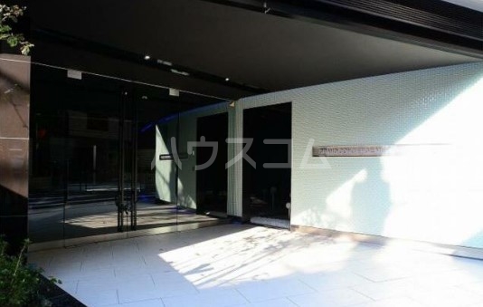 16/22 エントランス