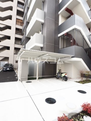 28/30 駐車場