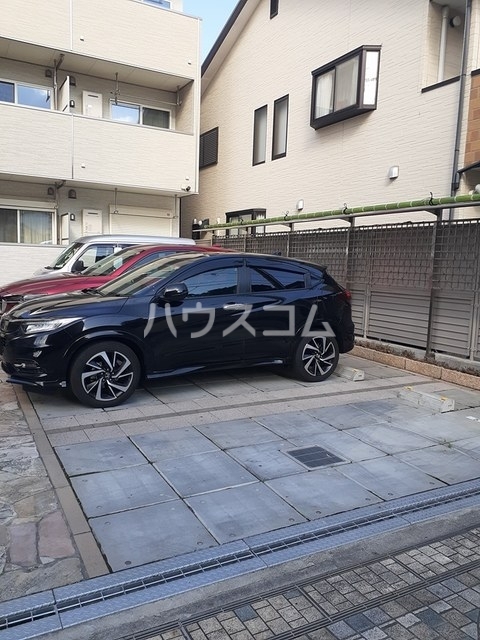 14/15 駐車場