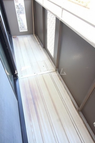 17/20 バルコニー