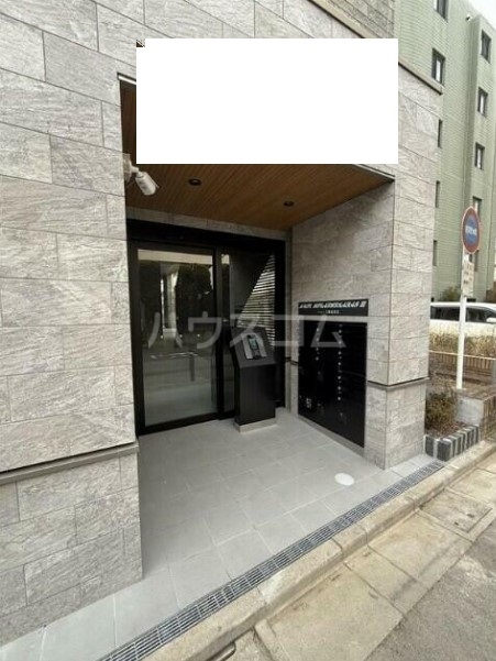 19/28 エントランス