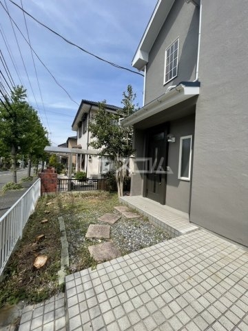 28/30 エントランス