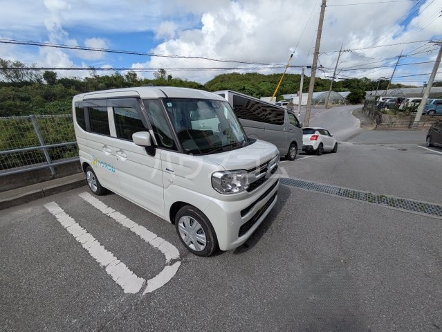 18/22 駐車場