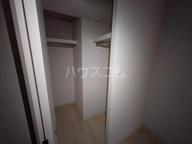 13/30 収納