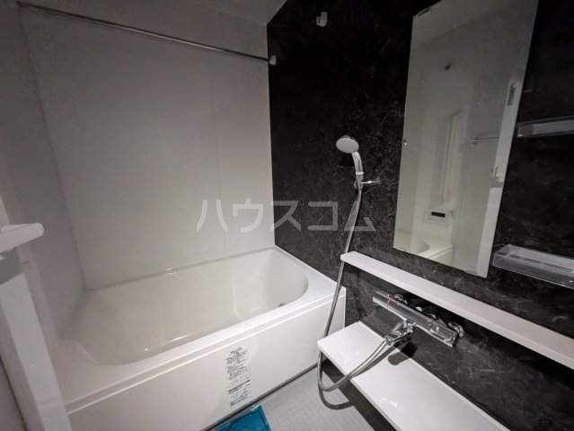16/30 浴室