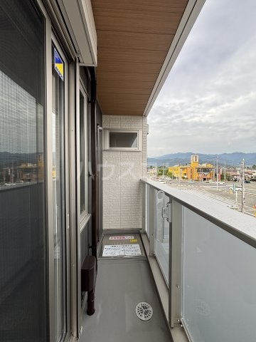 15/23 バルコニー