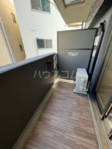 16/27 バルコニー