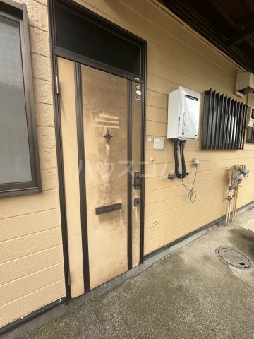 25/29 エントランス