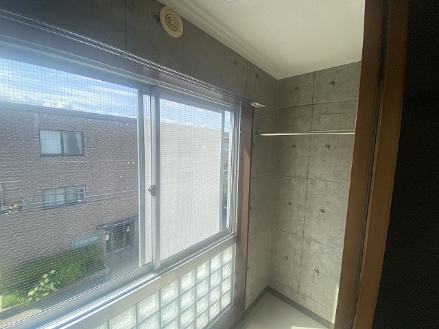 21/30 バルコニー