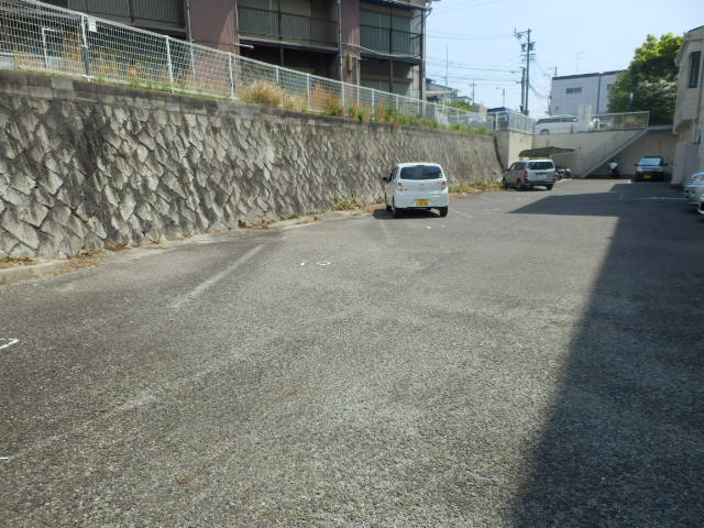 15/23 駐車場