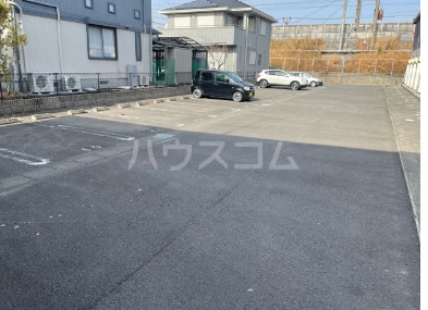 14/19 駐車場