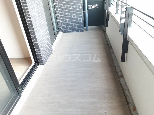 19/30 バルコニー