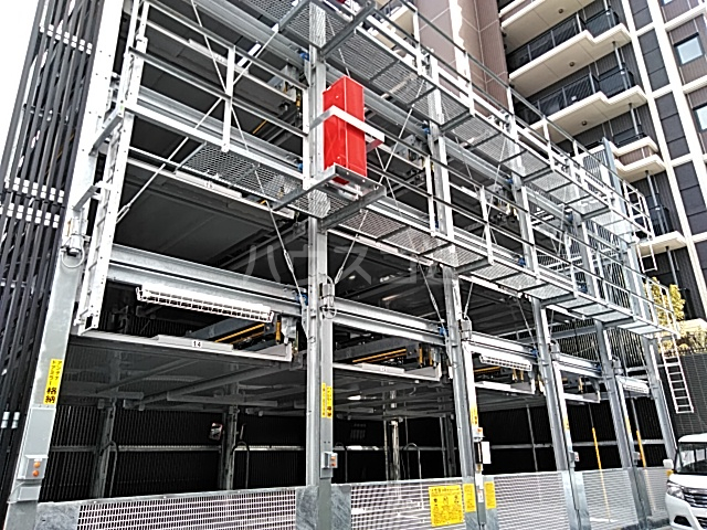28/30 駐車場