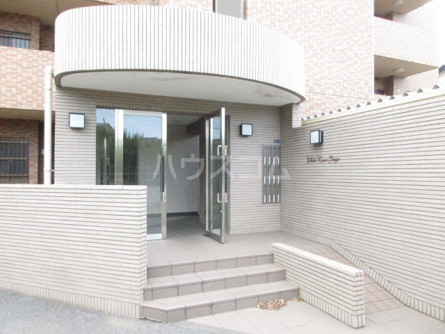 17/27 エントランス