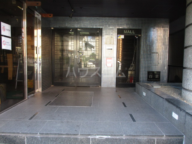 29/30 エントランス