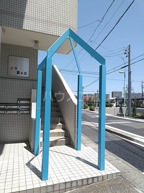 22/30 エントランス