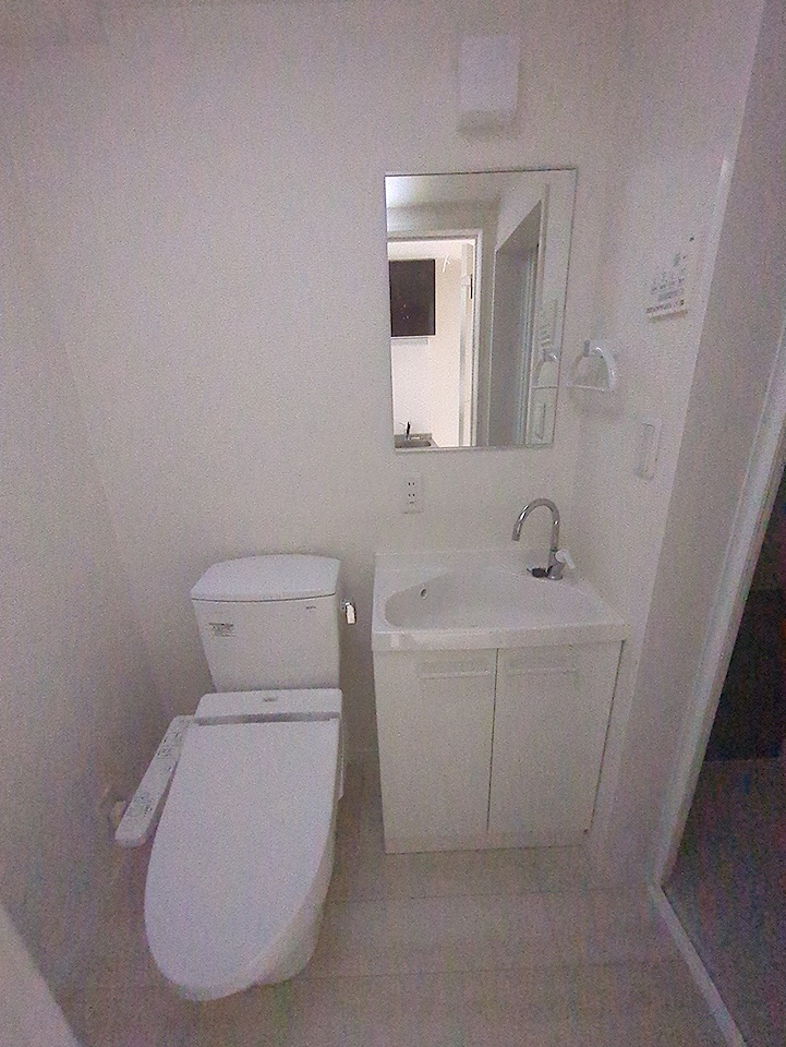 13/30 洗面