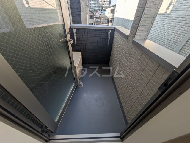 15/26 バルコニー
