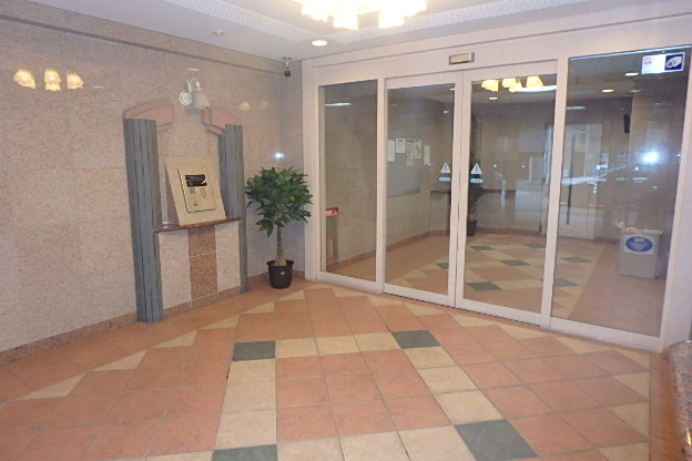 16/26 エントランス