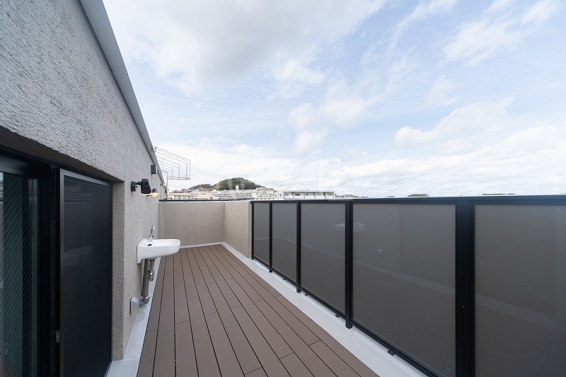 13/19 バルコニー