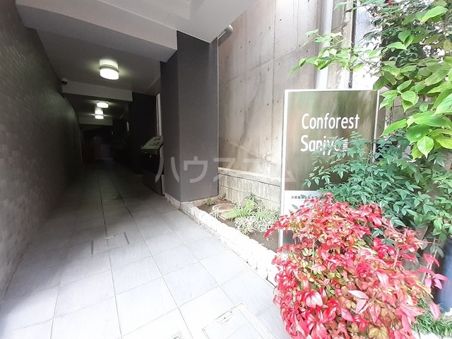 14/21 エントランス