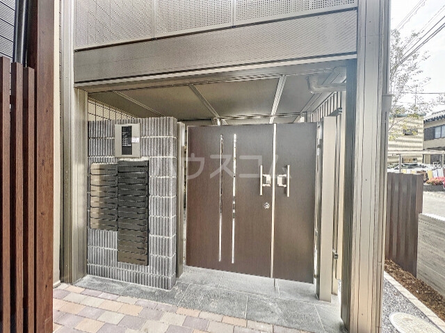 20/25 エントランス