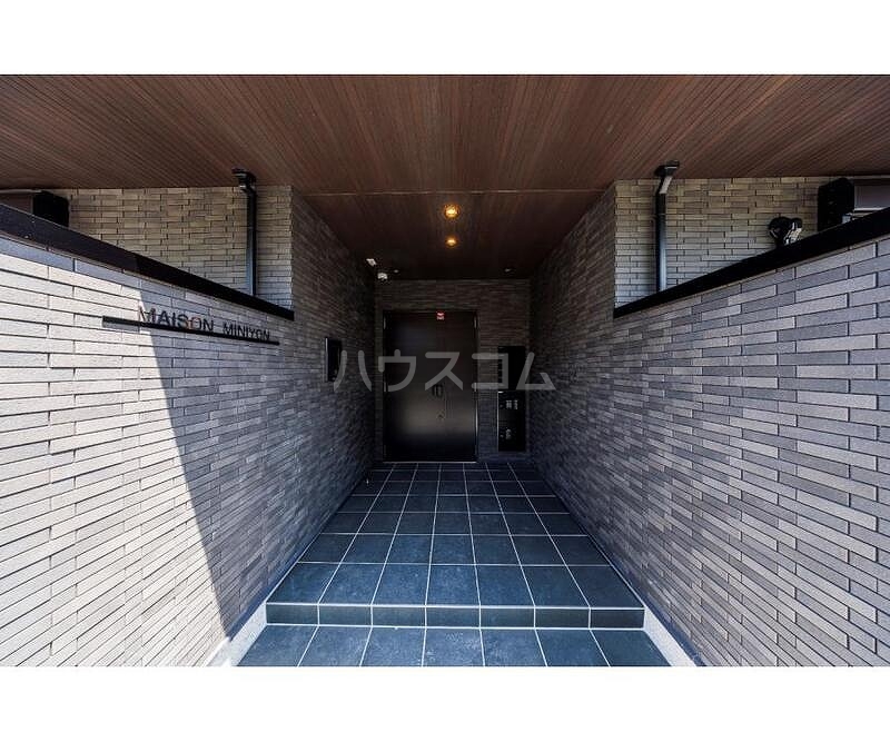 29/30 エントランス