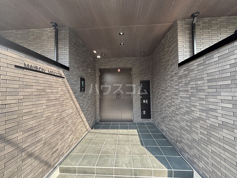 29/30 エントランス