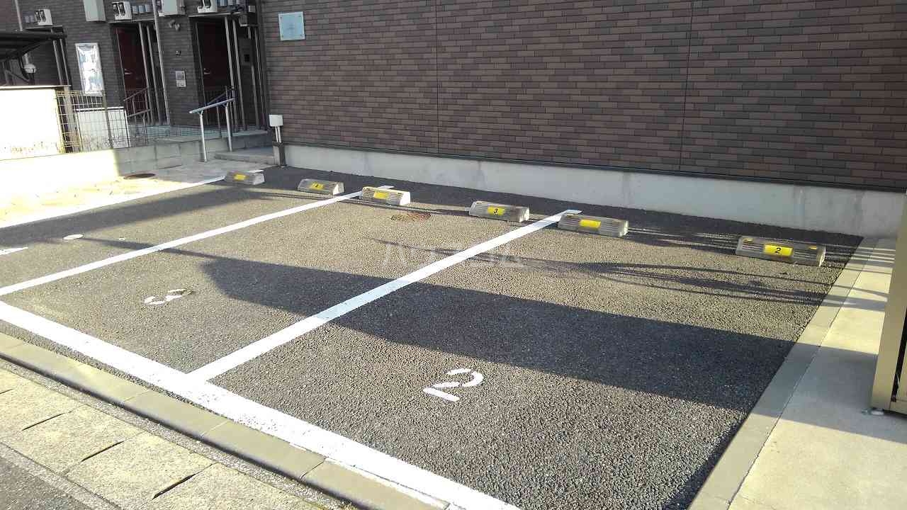 2/2 駐車場