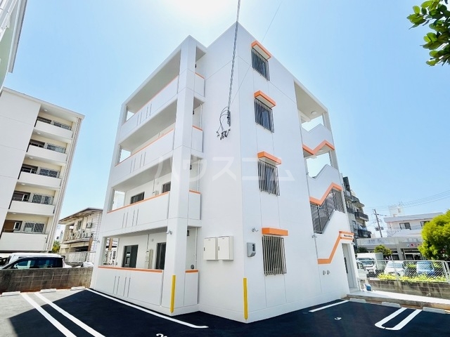 21/26 エントランス