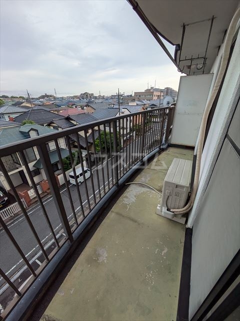 25/30 バルコニー