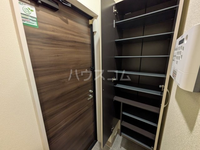 15/30 玄関