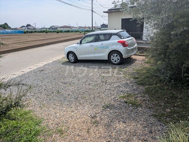 22/30 駐車場