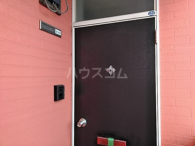 15/23 エントランス