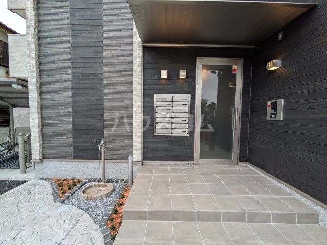 17/24 エントランス