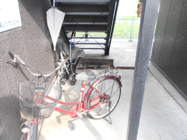 14/25 エントランス