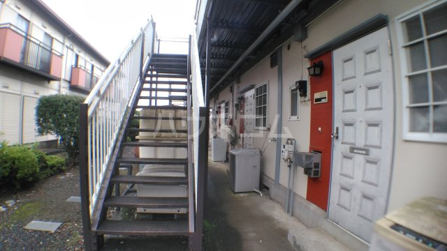 21/30 エントランス