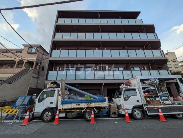 2/4 外観