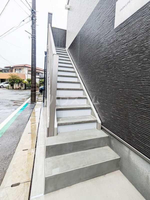 21/28 エントランス