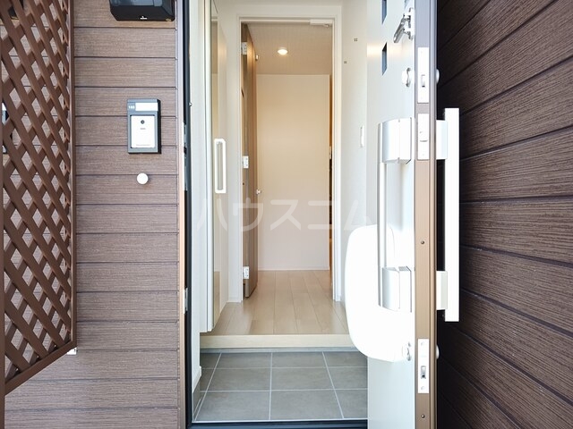 15/22 エントランス