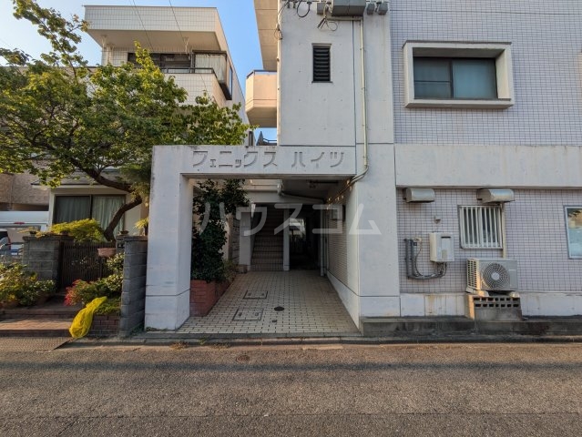 17/22 エントランス