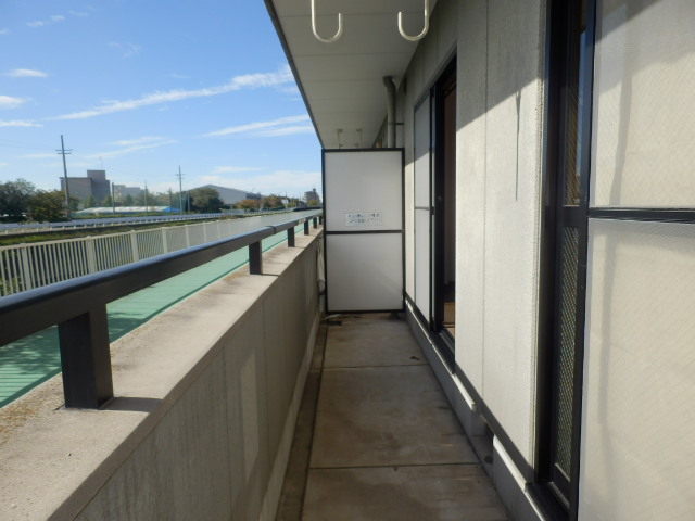 21/28 バルコニー