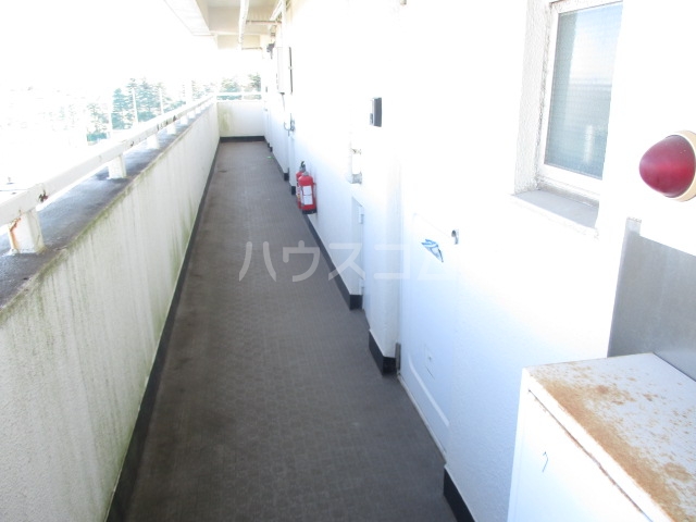 26/30 エントランス