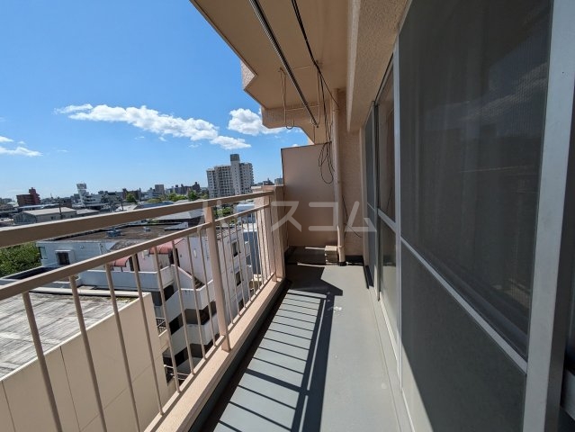 21/28 バルコニー