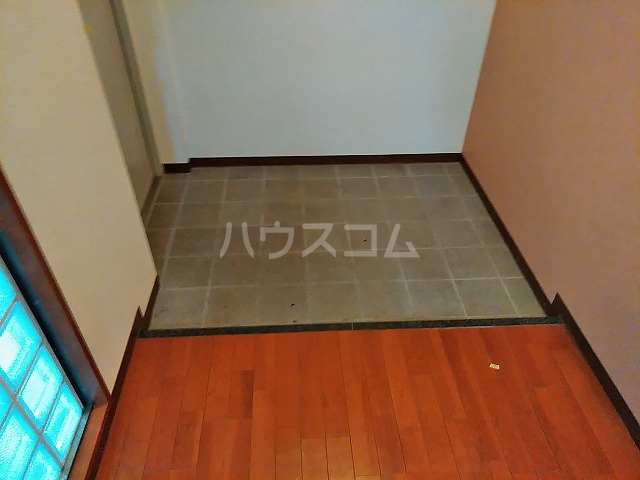 14/30 玄関