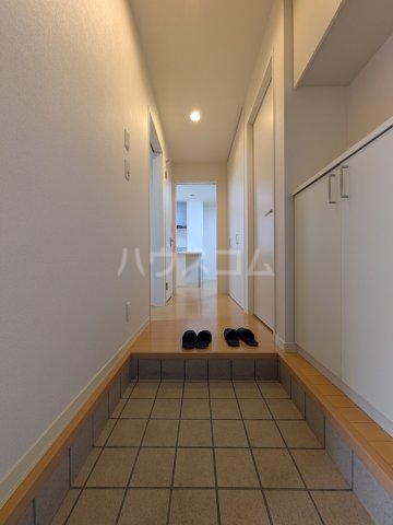 14/30 玄関